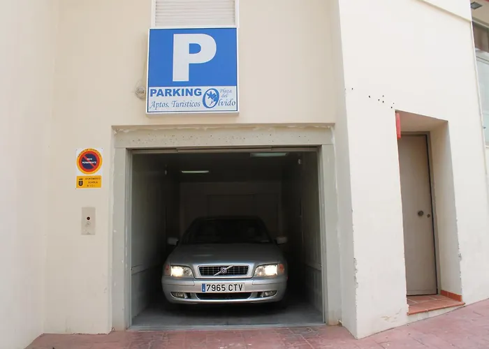 Apartamentos Turisticos Plaza Del Olvido